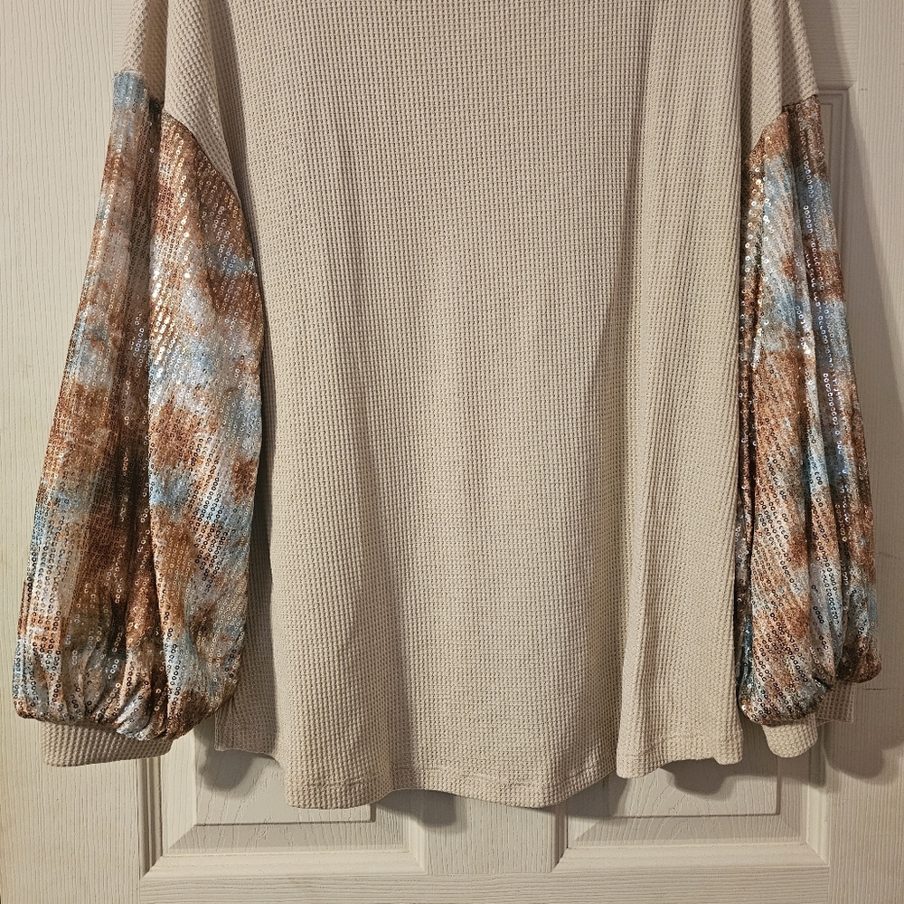New never worn long sleeve shirt